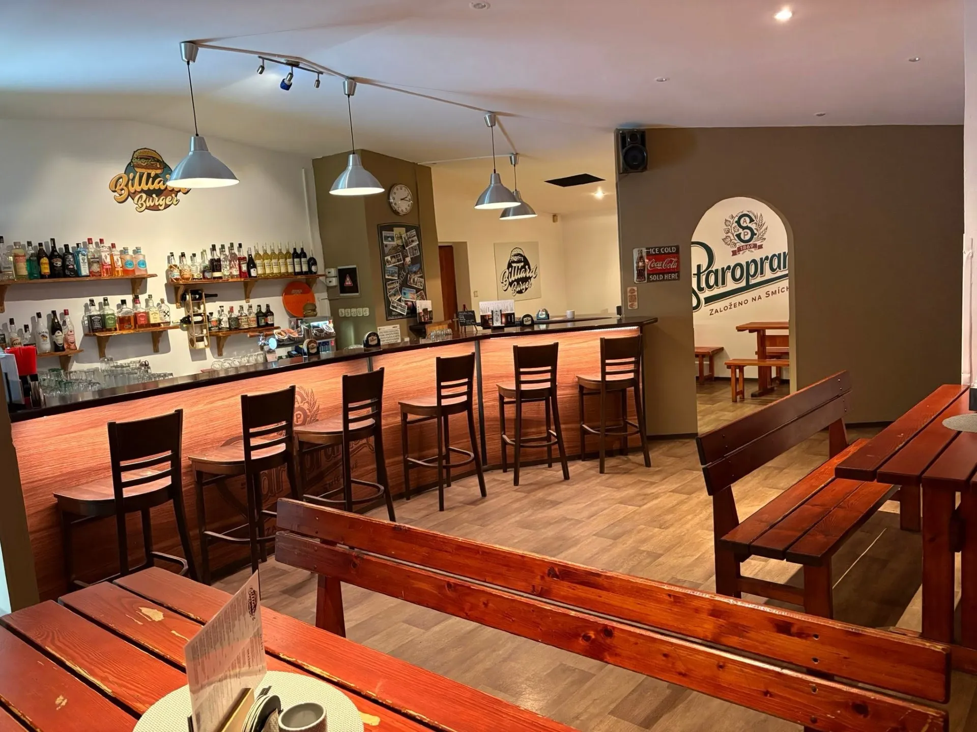Billiard Burger Bar