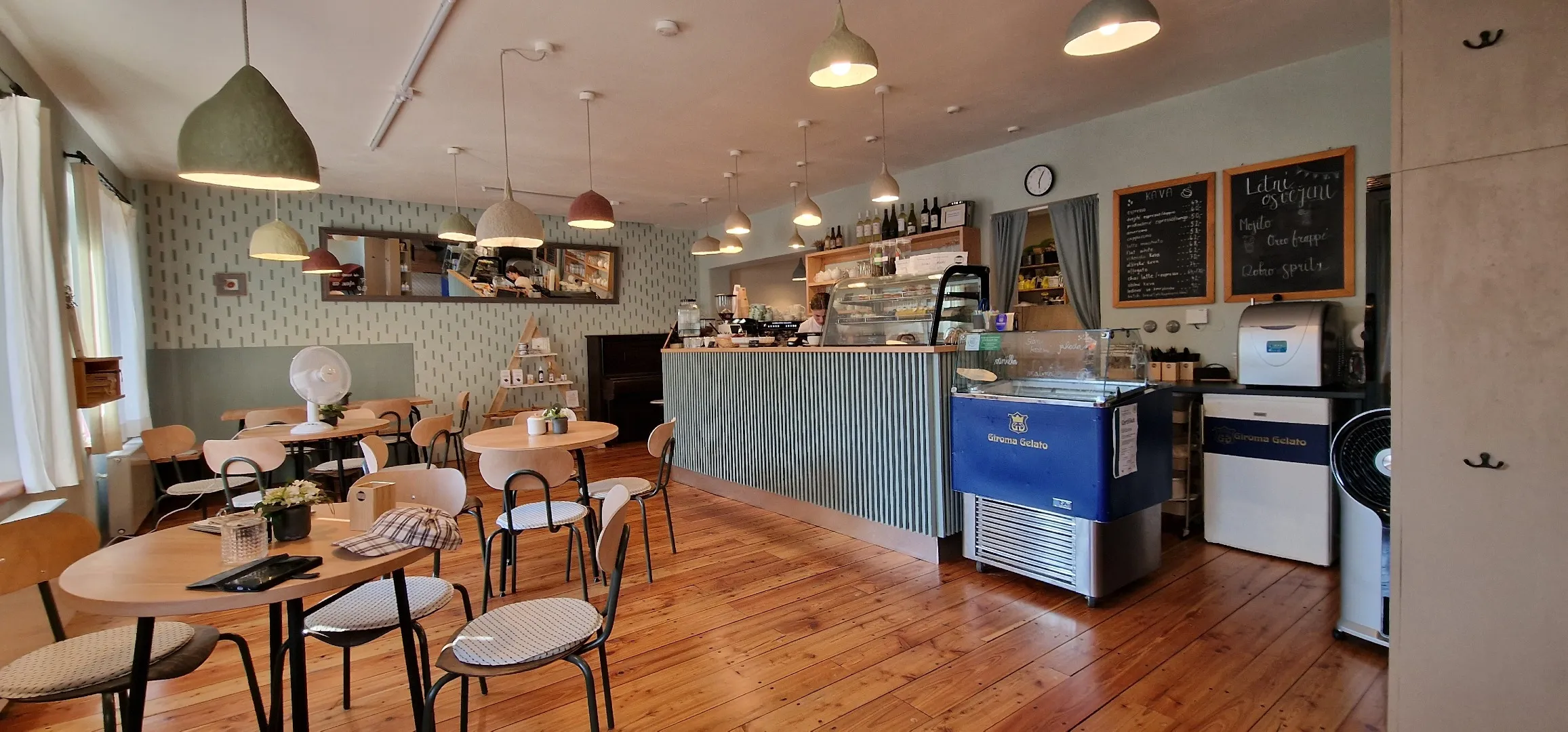 Zastáfka kafé