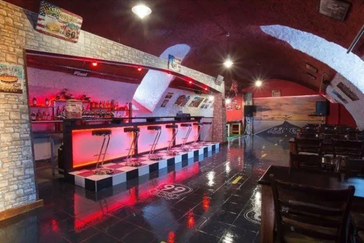 KARLOS bar - Běchovice