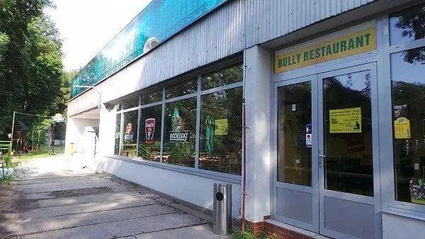 Bully restaurant