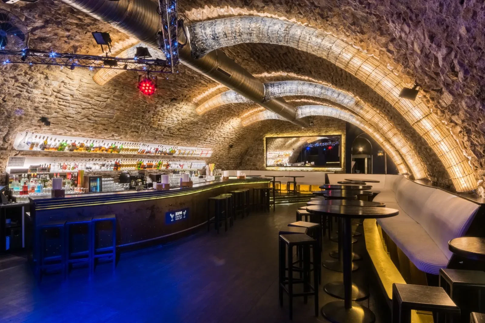 Zone Bar